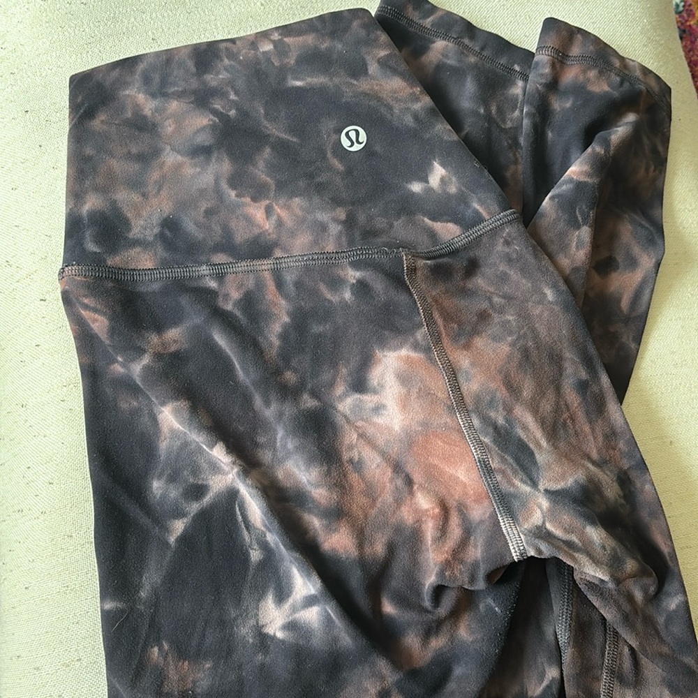 Tie Dye Lululemon Align leggings 25”